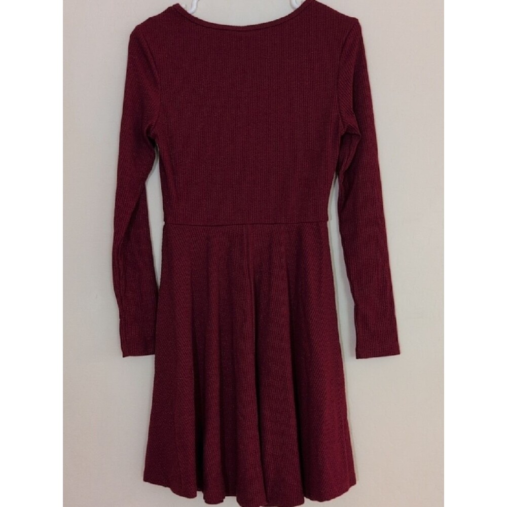 NWT Pretty Garden Long Sleeve Burgundy Maroon Ribbed Knit Skater Dress - Size S - Picture 5 of 10